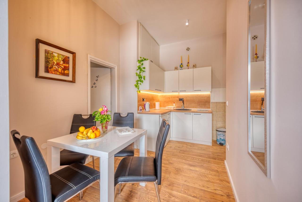 Vujosevic Apartment *